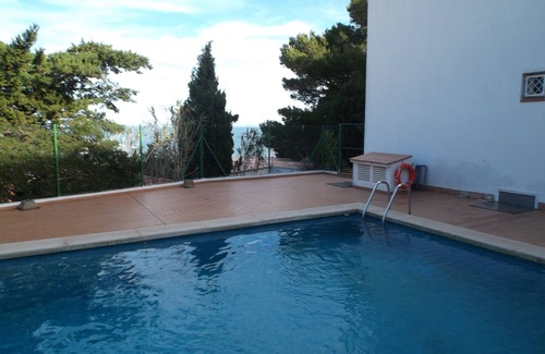 Llanca Apartment | Scenic Apartment with Pool, Sea and Mountain Views