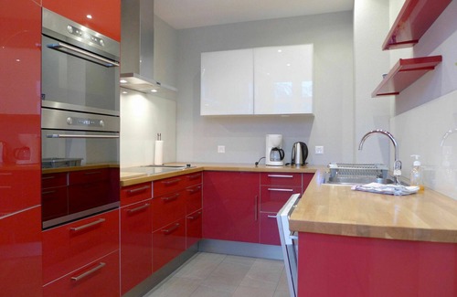 Central Interlaken Apartment | Inviting Apartment for 4 with WIFI, Balcony & Panoramic Views