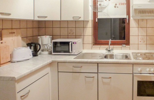Eisenbach Apartment | Cozy Apartment for 4 with Lake View, WiFi & Terrace
