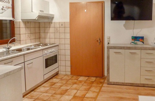 Eisenbach Apartment | Cozy Apartment for 4 with Lake View, WiFi & Terrace