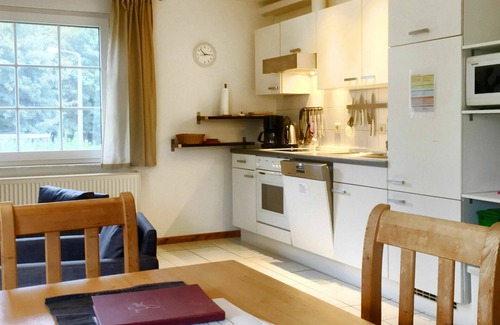Ummanz Apartment | Cozy Apartment for 4 with Ocean Views and Pet-Friendly Perks