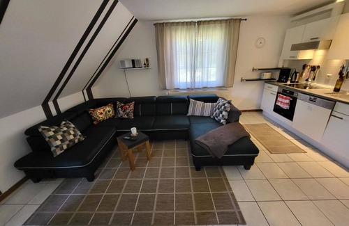 Ummanz Apartment | Cozy Apartment for 4 with Ocean Views and Pet-Friendly Perks