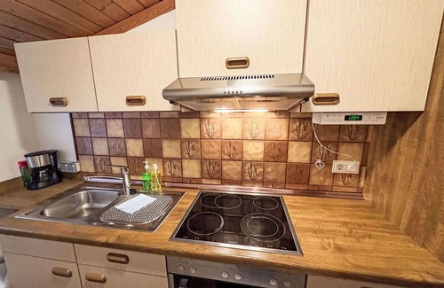 Saalbach-Hinterglemm Apartment | Beautiful apartment for 8 people with WIFI, TV and balcony