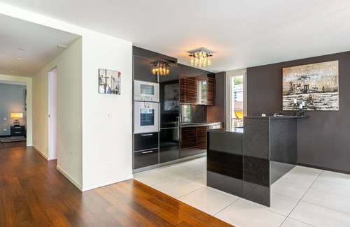 Montreux City Centre Apartment | Modern Apartment with Pool, Hot Tub & Scenic Views