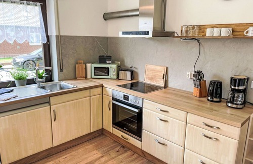 Bevergern Apartment | Cozy Apartment for 6 with WIFI, Terrace & Parking