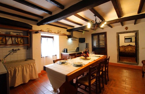 Pieve di Chio Apartment | Welcoming Apartment with Pool, Balcony & WiFi for 4 Guests