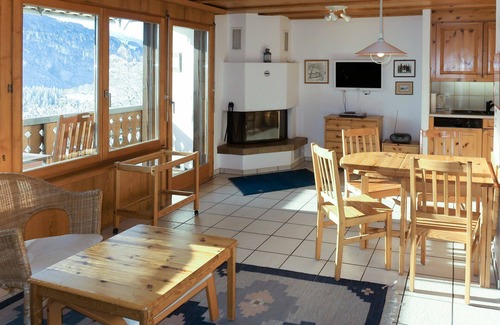 Laax Apartment | Scenic Apartment for 3 with Balcony & Lake View Amenities