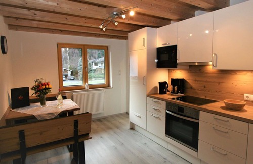 Fuegenberg Apartment | Cozy Apartment with Lake View, Balcony & Parking for Two