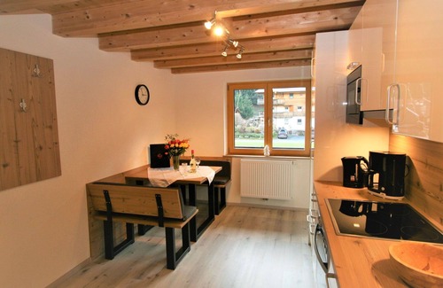Fuegenberg Apartment | Cozy Apartment with Lake View, Balcony & Parking for Two