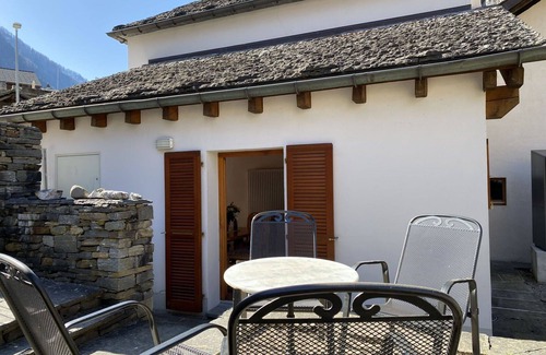 Augio Apartment | Cozy Apartment with WIFI, Patio & Panoramic Views
