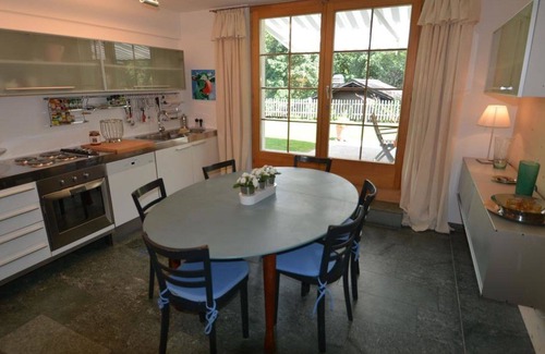 Schoenried Apartment | Cozy Apartment for 6 with WIFI, Balcony & Pet-Friendly Options