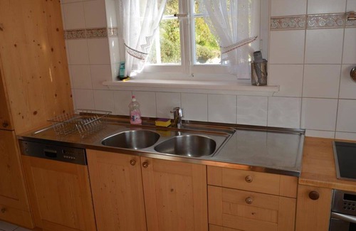 Schoenried Apartment | Spacious Apartment for 9 with WIFI, Balcony & Pet Friendly