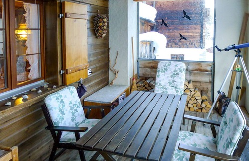Tujetsch Apartment | Comfortable Apartment for 6 with Lake View and WIFI