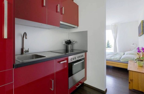 Vaz-Obervaz Apartment | Inviting Apartment for Two with WIFI, Balcony & Parking