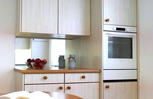 Aquila Apartment | Beautiful apartment for 4 guests with WIFI, TV, balcony, pets allowed and parking