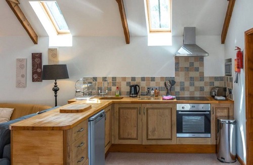 Fivelanes Apartment | Beautiful apartment for 2 people with hot tub, WIFI, TV, balcony and pets allowed