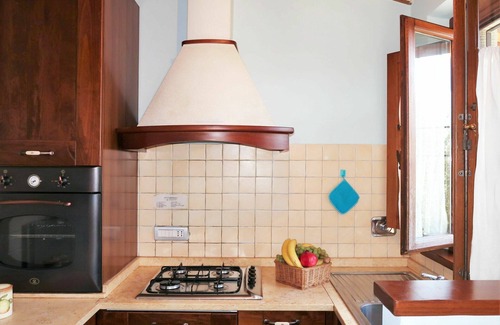Bucine Apartment | Ideal Apartment for 4 with Pool, Terrace & Pet-Friendly