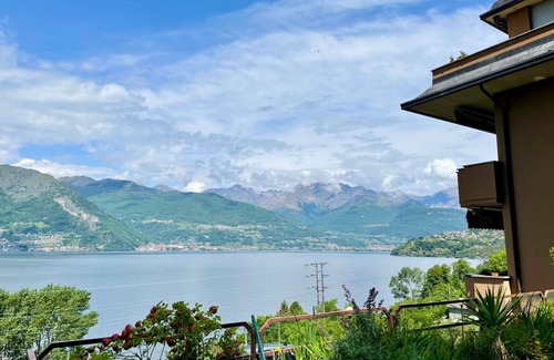 Dorio Apartment | Cozy Apartment with Lake View, A/C, Balcony & WiFi
