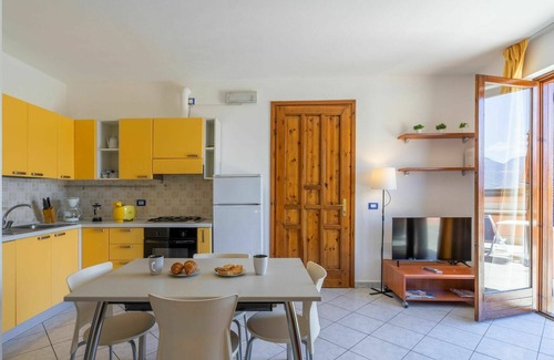 Luino Apartment | Inviting Apartment for 4 with Pool, Terrace & Lake View
