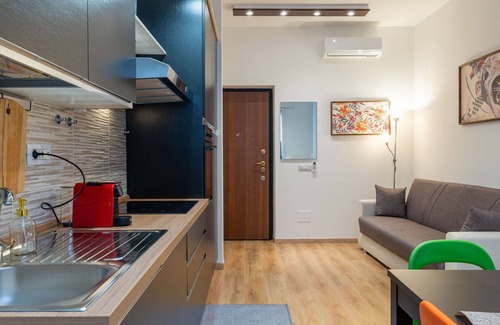 Citta Studi Apartment | Cozy Apartment for 3 with A/C, WIFI & Balcony Retreat