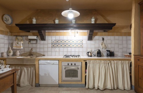 Taggia Apartment | Inviting Apartment for 10 with Ocean View and Parking