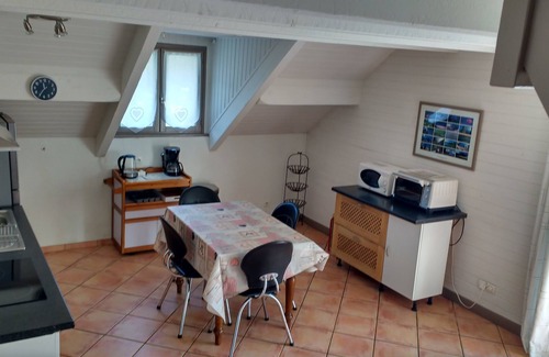 Guillestre Apartment | Cozy Apartment Near Ski Resorts with Breakfast & Family Amenities