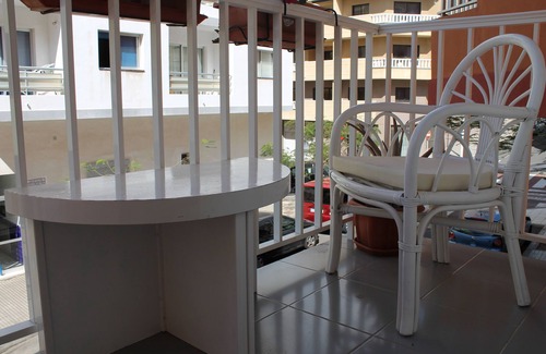 El Medano Apartment | Cozy Apartment in El Medano with Kitchen & Accessibility