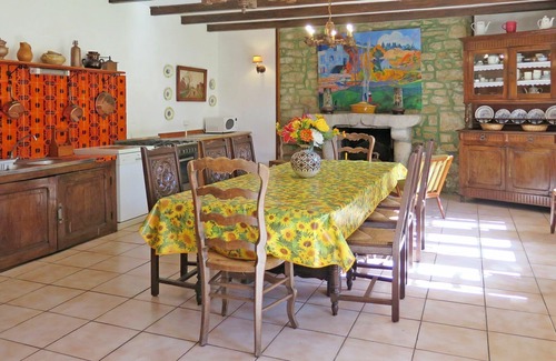 Loctudy Villa | Inviting Villa Apartment for 8 with Oceanfront Views