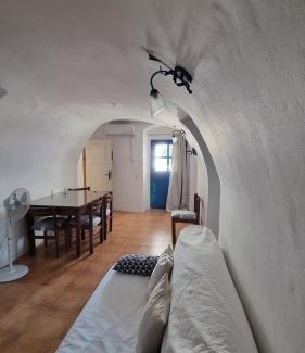 Milopotamos Apartment | Ideal Family Apartment for Memorable Getaways