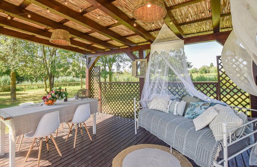 Lido di Jesolo Apartment | Inviting 2 Bedroom Accommodation with Oceanfront Views in Jesolo