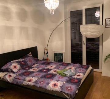 District 4 Apartment | Elegant Apartment in Central Zurich with Great Reviews