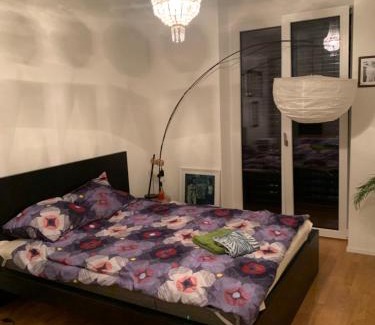 District 4 Apartment | Elegant Apartment in Central Zurich with Great Reviews
