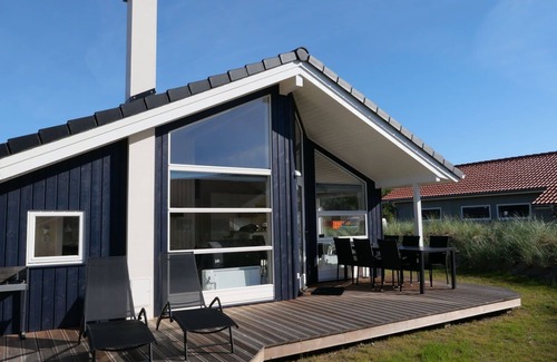 Grossenbrode House | Cozy Villa Apartment for 6 with Ocean View and Pet-Friendly