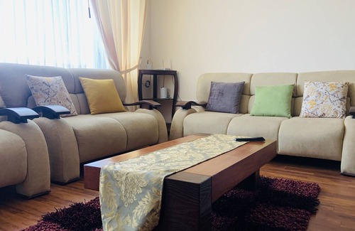 Parroquia Huachi Loreto Apartment | Cozy Apartment in Ambato with Spa and Child-Friendly Amenities