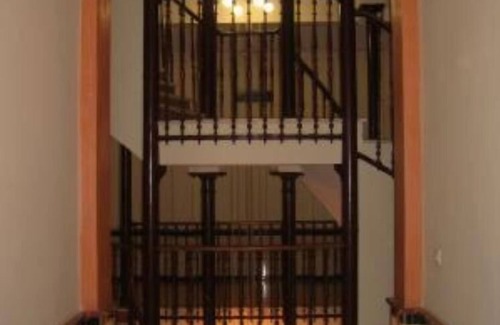 La Florida Apartment | Historic Apartment with Spa & Breakfast - Rated 9.8/10!
