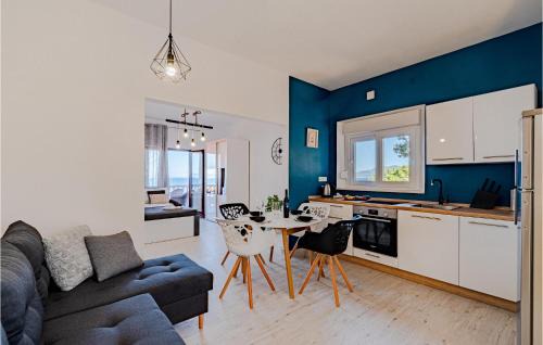 Prigradica Apartment | Elegant Apartment in Prigradica with Free Wifi for Families