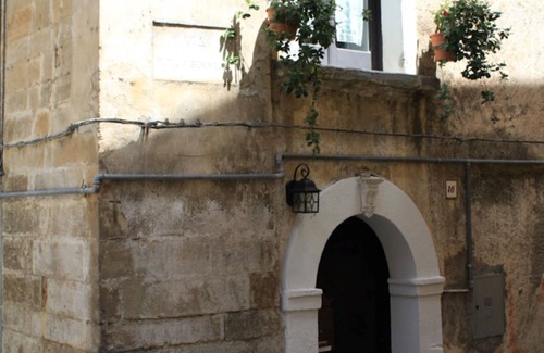 Cosenza Apartment | Beautiful apartment in the historic center of Cosenza, near the Rendano Theater