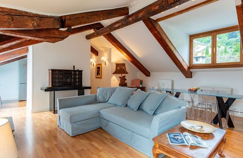 San Maurizio Villa | Comfortable Villa Apartment for 4 with WIFI & A/C