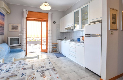 Torre Archirafi Apartment | Inviting Oceanfront Apartment for Year-Round Getaways