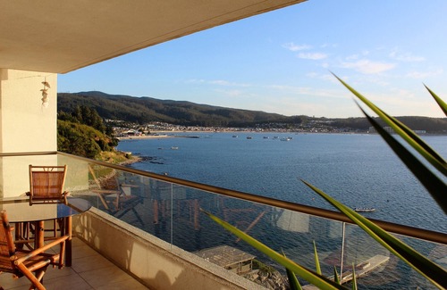 Dichato House | Cozy Apartment with Ocean View at Pingueral Beach