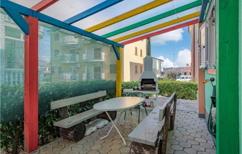 Đuba Apartment | Stylish Apartment in Umag with Free WiFi & Family-Friendly Amenities