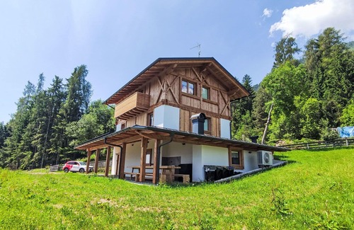 Livo Villa | Beautiful apartment in villa for 4 people with WIFI, TV, patio and panoramic view