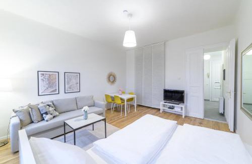 Himmelpfortgrund Apartment | Cozy Apartment in the Heart of Vienna - Pet & Child Friendly