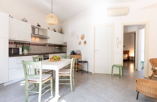 Scarlino Apartment | Cozy Apartment for 5: A/C, WIFI & Pet Friendly Amenities