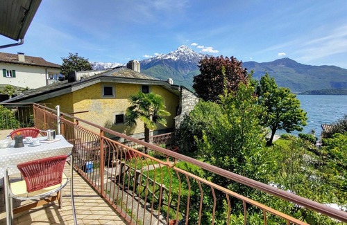 Gera Lario Apartment | Pet-Friendly Retreat: Cozy Apartment with WIFI & Lake View