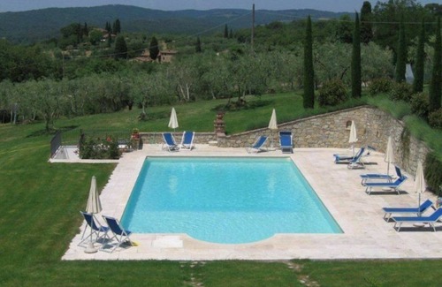 Lucignano Apartment | Cozy Apartment with Pool, A/C & Pet-Friendly Near Montepulciano