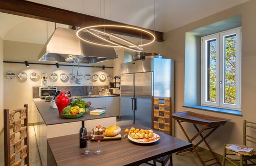 Populonia Other | Spacious Apartment for 10 with Panoramic Views & Amenities