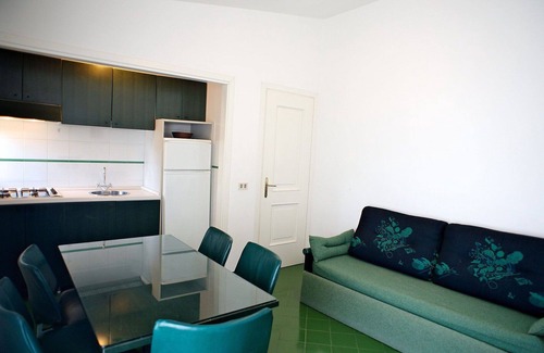 Sperlonga Apartment | Comfortable Apartment for 6 with Pool and Ocean Views