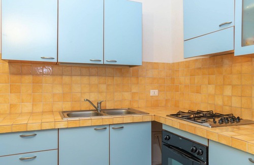 San Pietro a Mare Apartment | Inviting Apartment for 9 with Ocean View and Pet-Friendly Perks