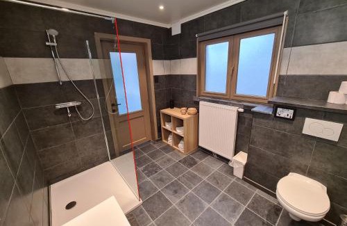 Sint-Jozef Apartment | Charming Apartment Overlooking Damse Vaart in Brugge
